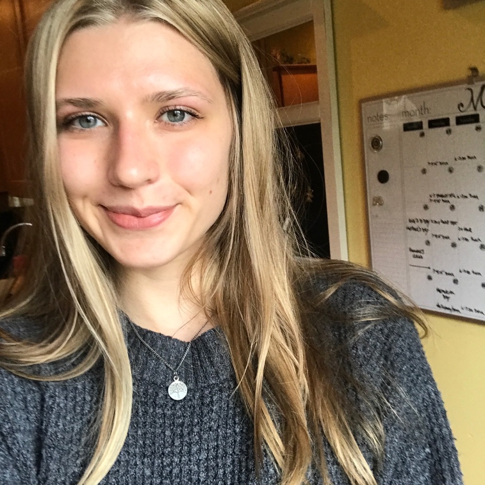 Meet your Posher, Hannah